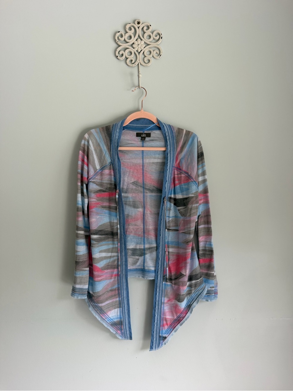 ALO Yoga Multicolor Striped Open Cardigan in Blue, Pink, Gray Size Medium